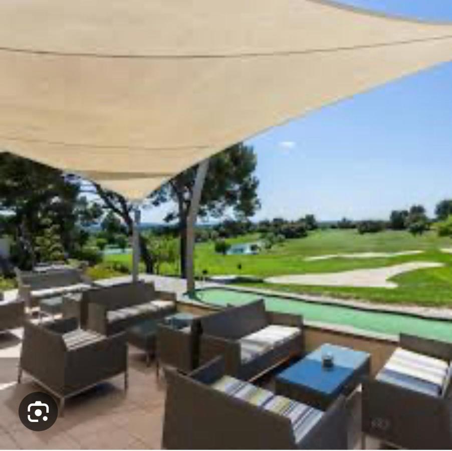 Appartement Golf De Saumane 2 Chambres 2 A 4 Personnes Екстер'єр фото